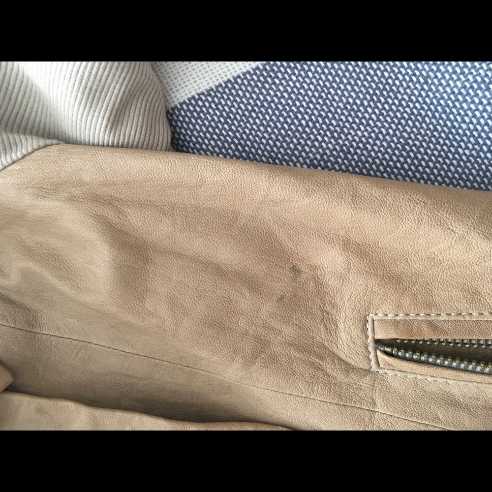 Leather jacket - Picture 4 of 4